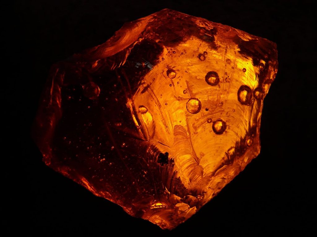 amber fragman post image